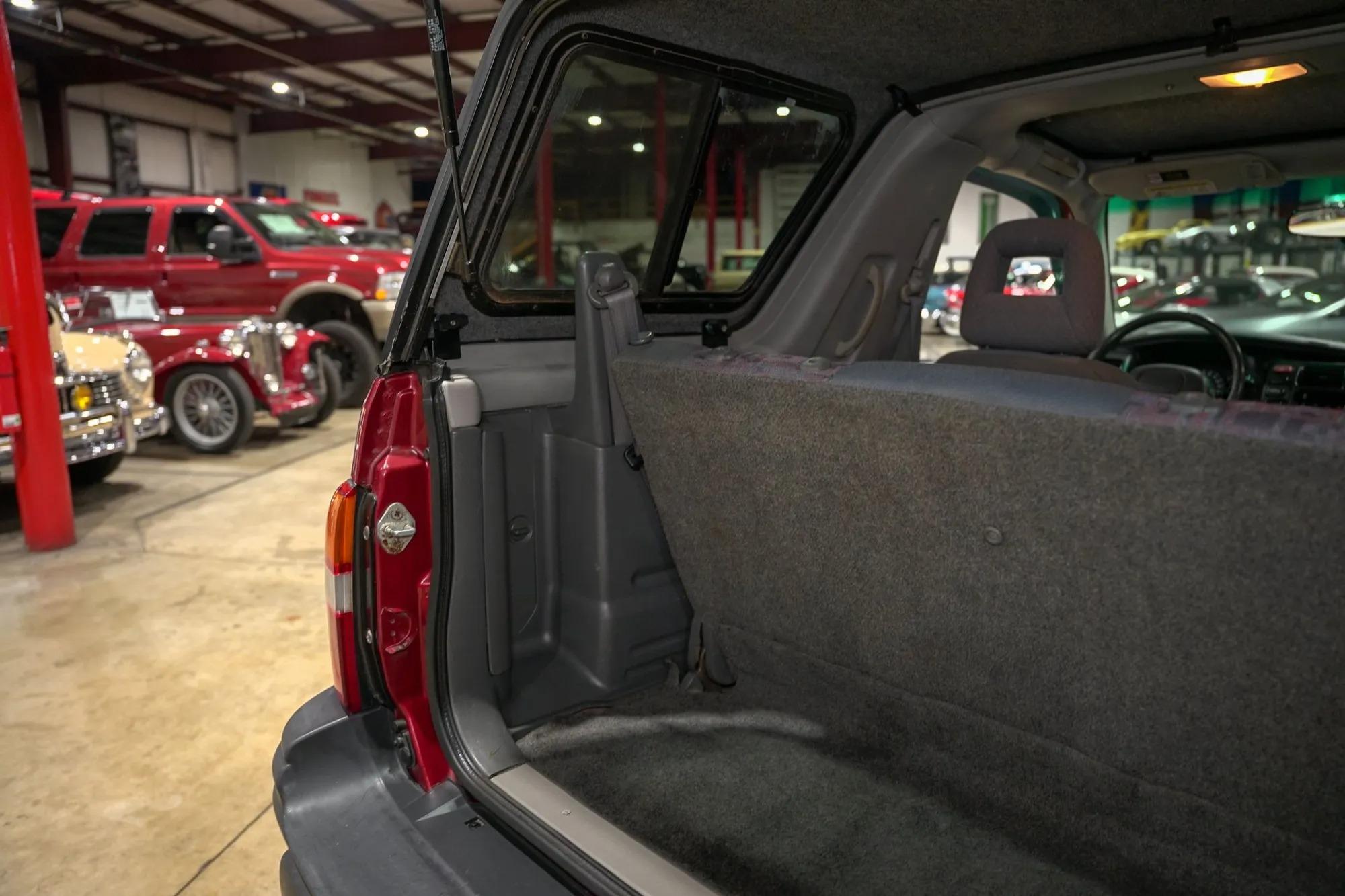 1999 Chevrolet Tracker 4×4