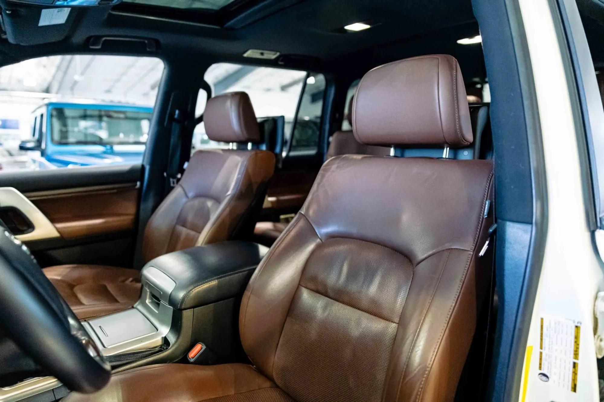 2018 Toyota Land Cruiser