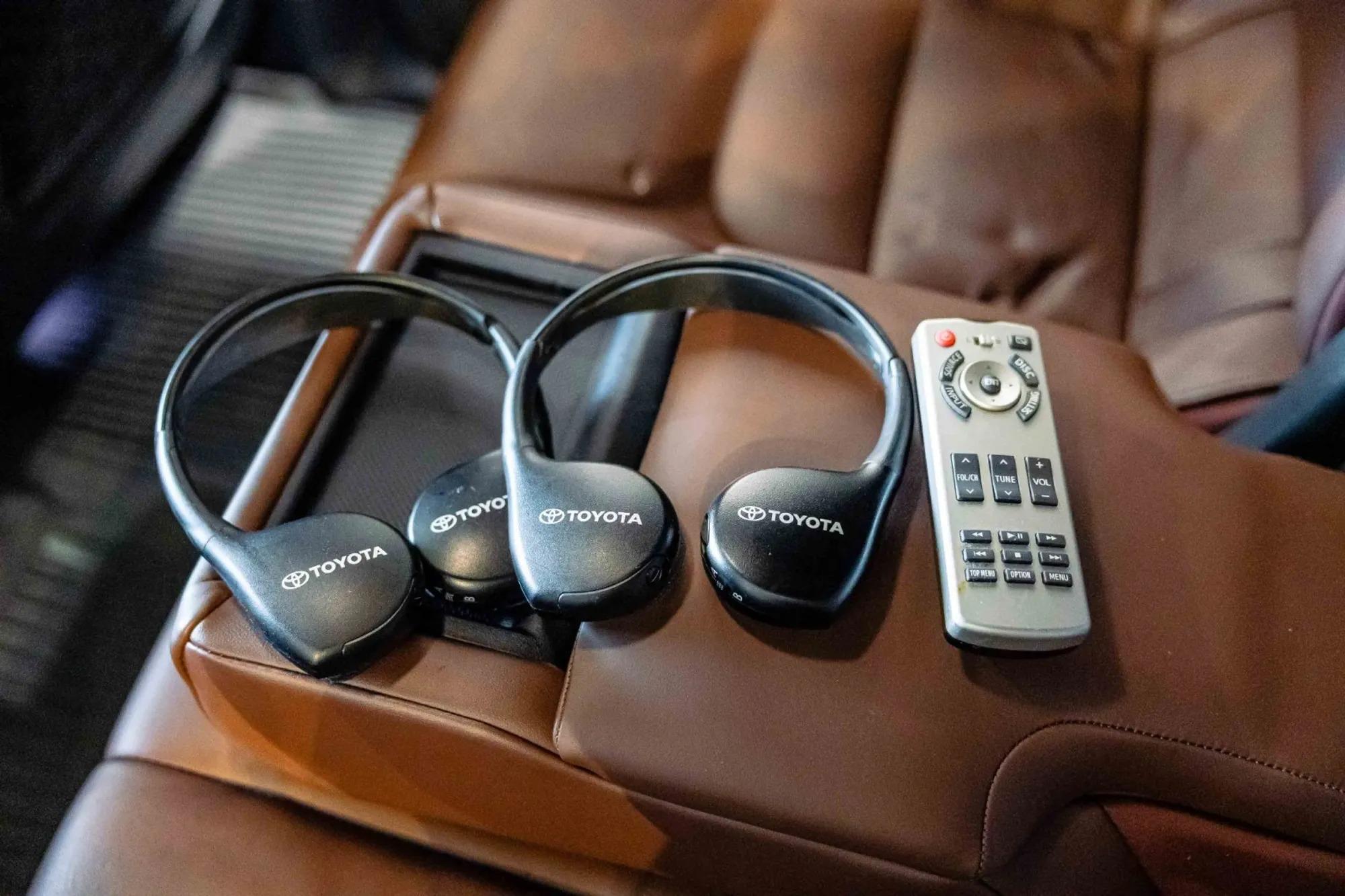 2018 Toyota Land Cruiser