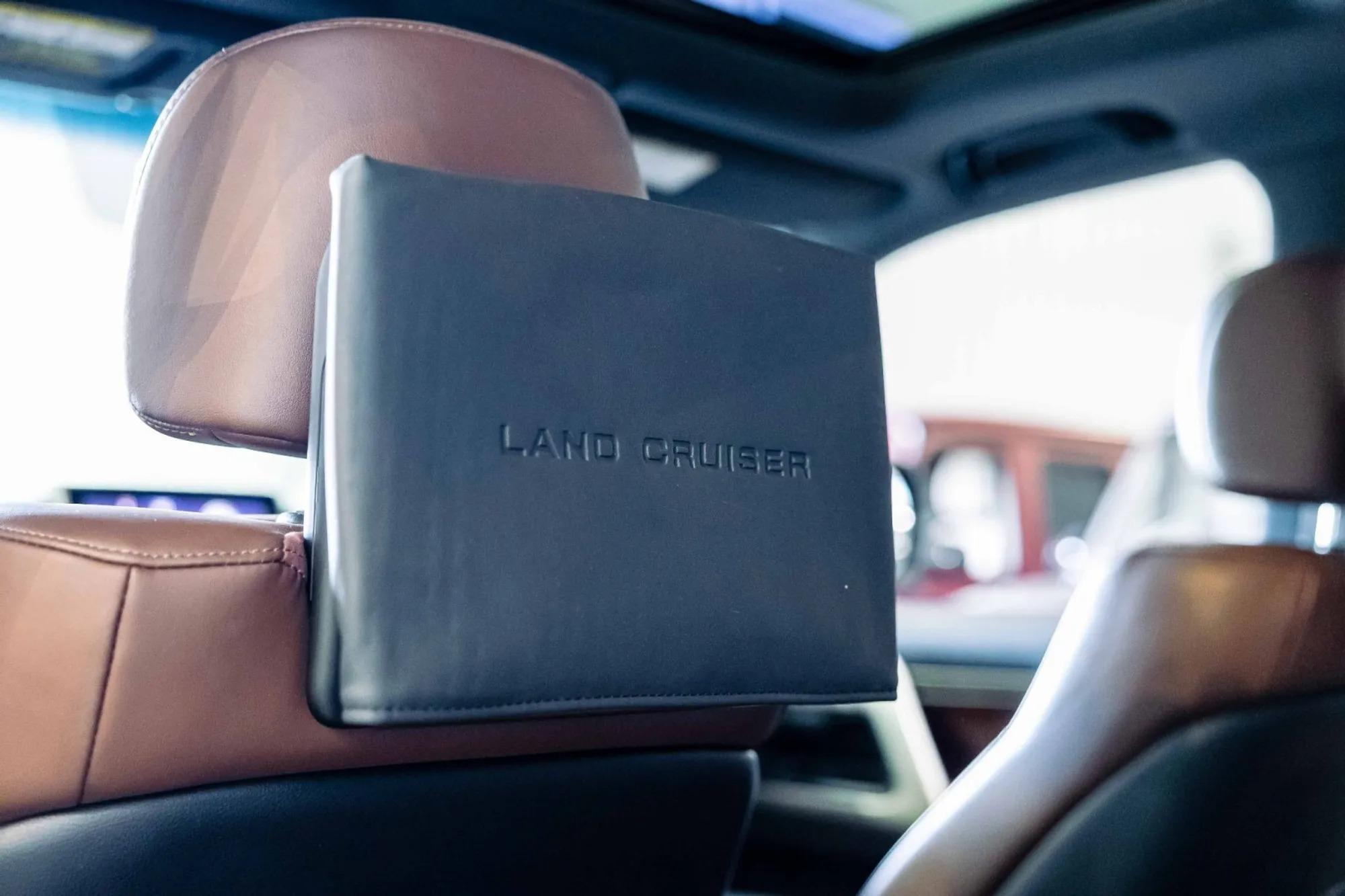 2018 Toyota Land Cruiser