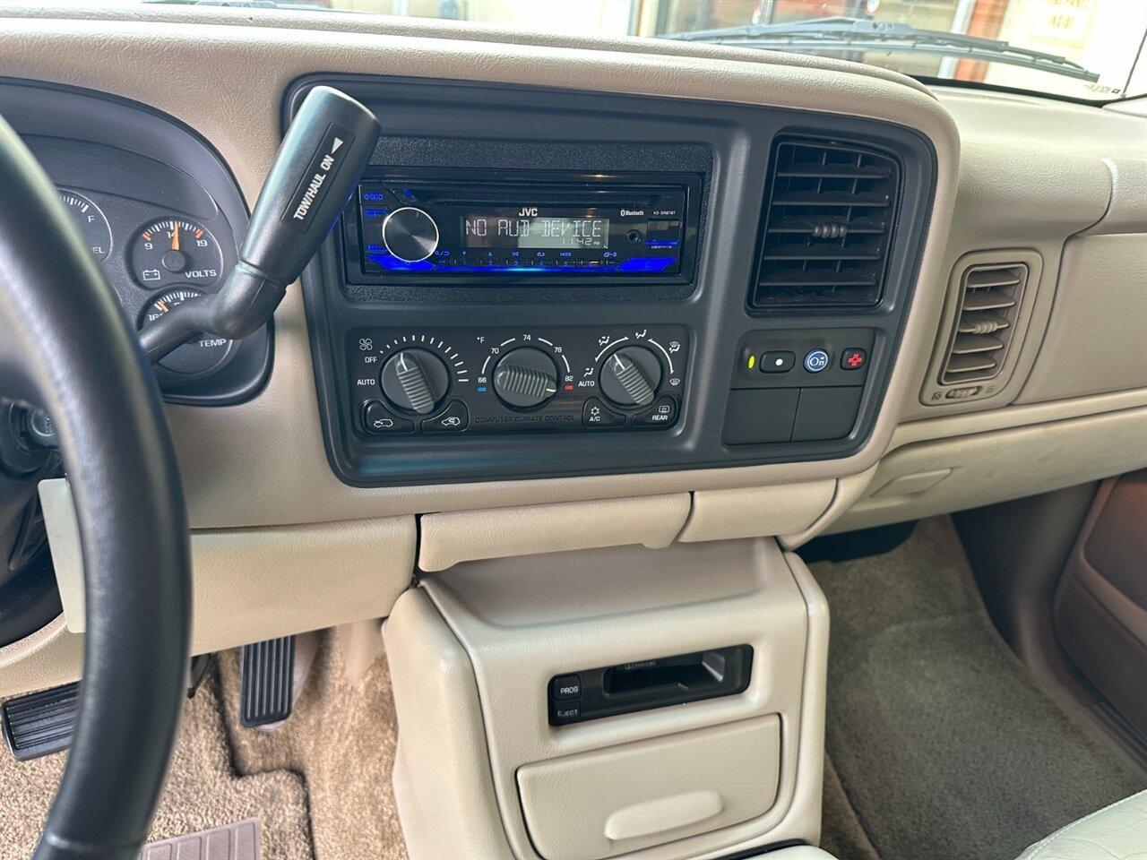 2002 GMC Yukon XL 2500 SLT