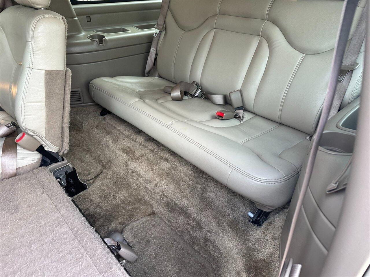 2002 GMC Yukon XL 2500 SLT