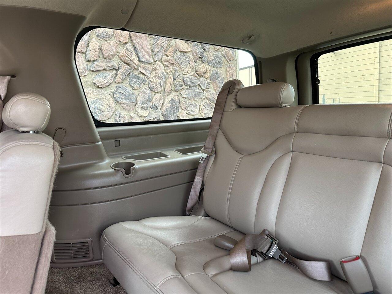 2002 GMC Yukon XL 2500 SLT