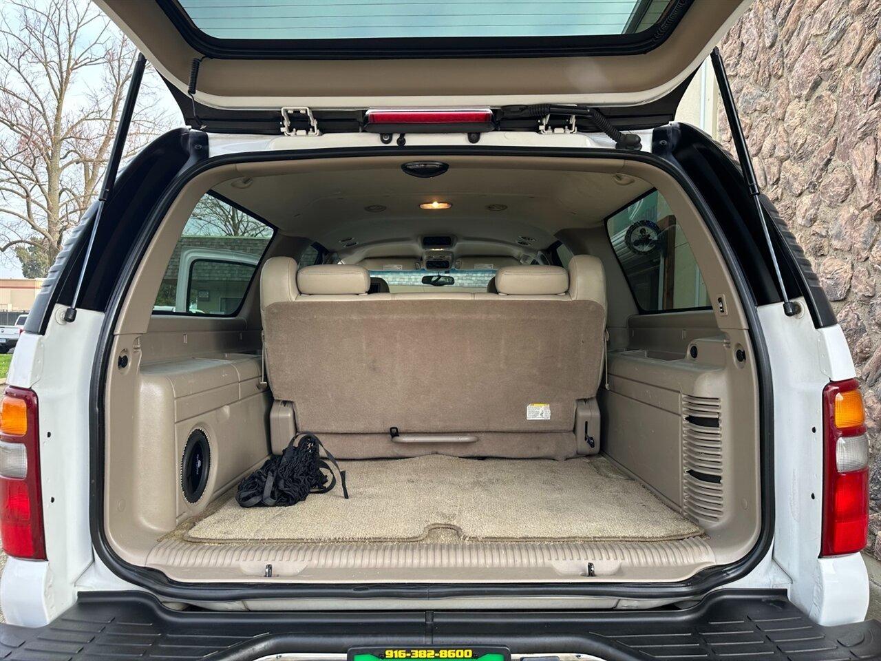 2002 GMC Yukon XL 2500 SLT