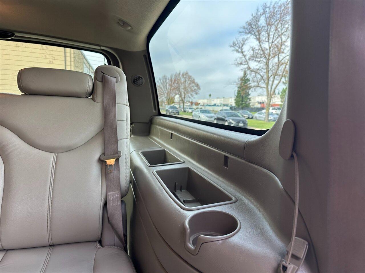 2002 GMC Yukon XL 2500 SLT