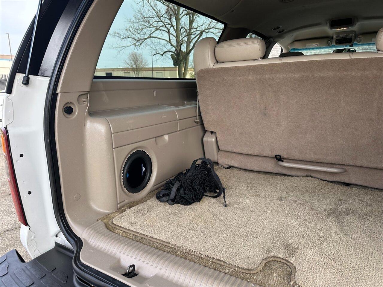 2002 GMC Yukon XL 2500 SLT