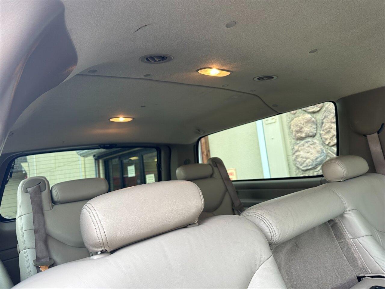 2002 GMC Yukon XL 2500 SLT