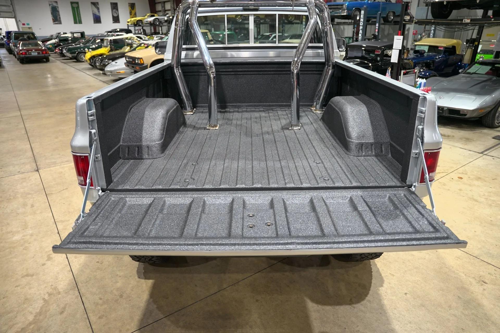 Lifted 1985 Chevrolet K10