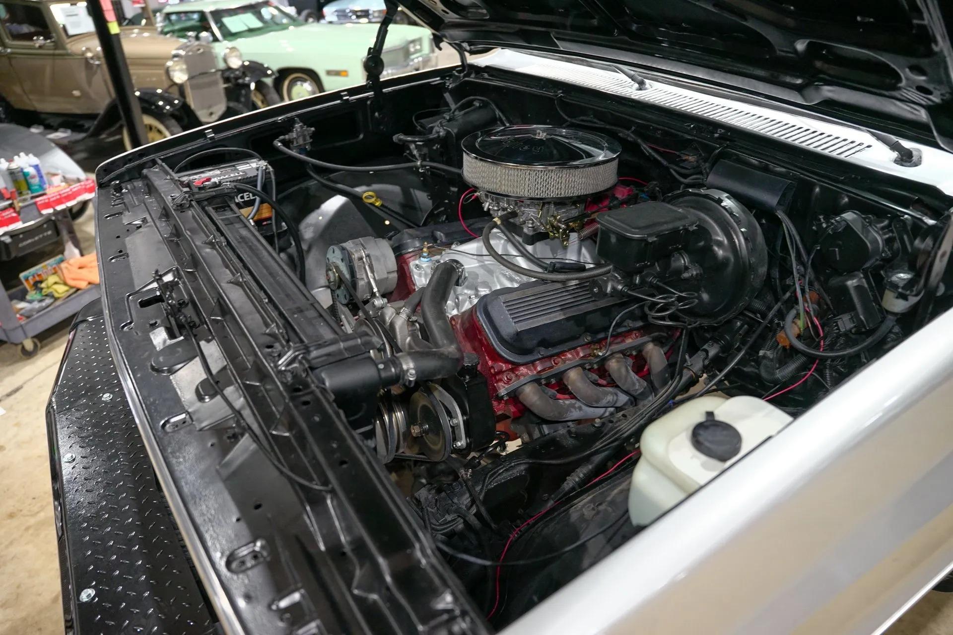 Lifted 1985 Chevrolet K10