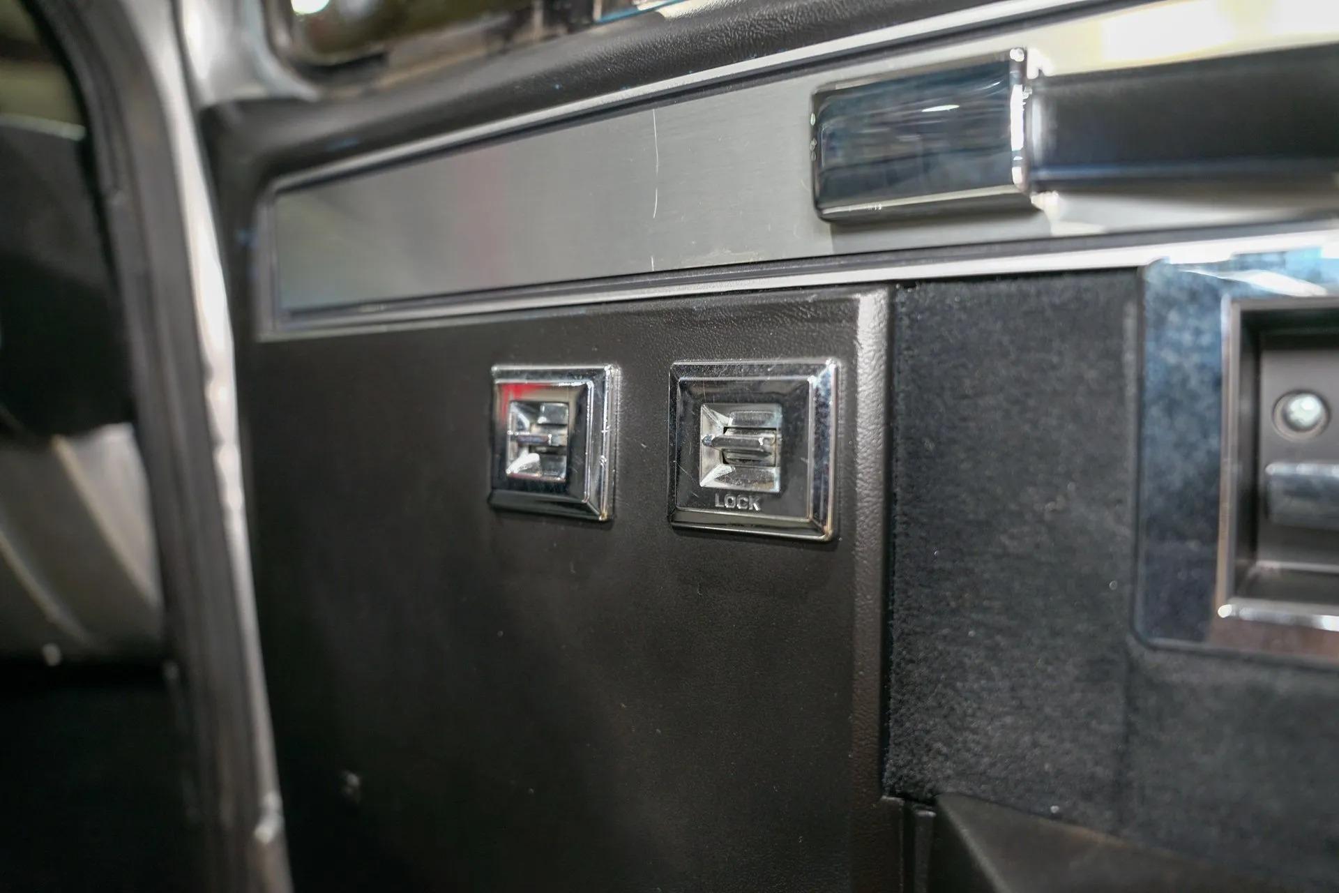 Lifted 1985 Chevrolet K10