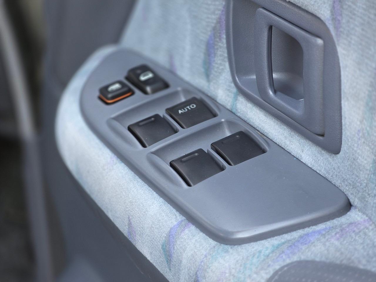 2000 Toyota Land Cruiser Prado TX