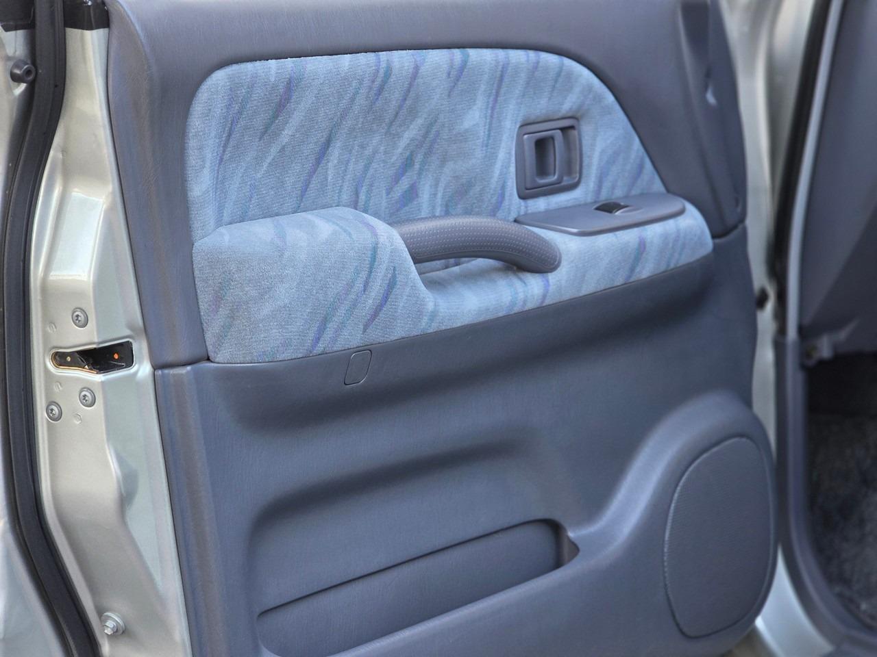 2000 Toyota Land Cruiser Prado TX