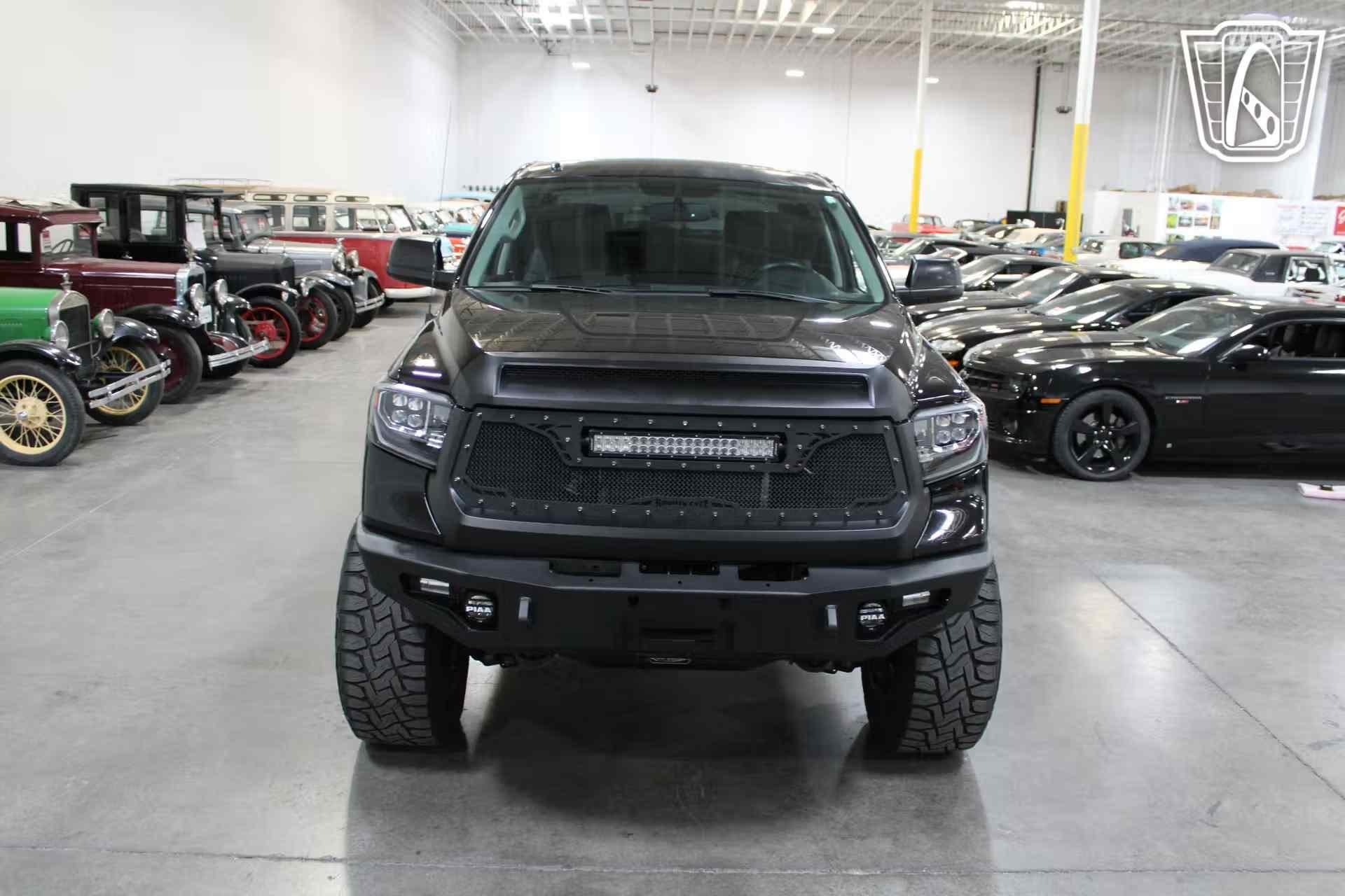 2014 Toyota Tundra SR5 CrewMax - 3