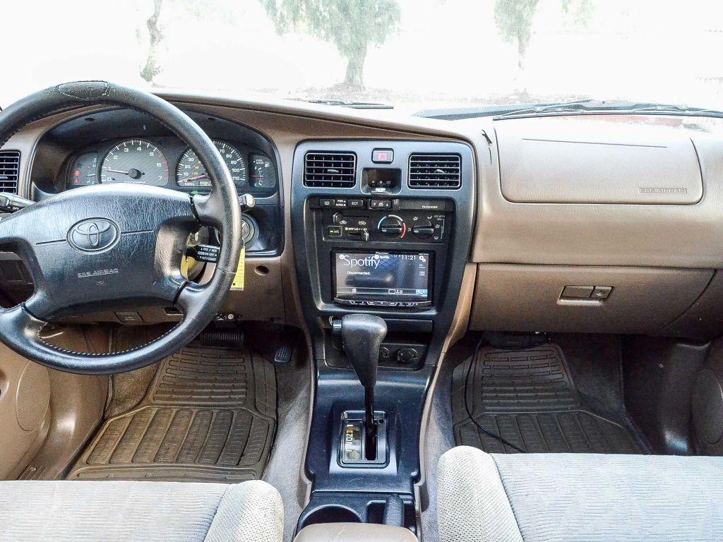 1999 Toyota 4Runner SR5