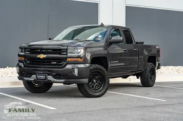 2016 Chevrolet Silverado 1500 LT - 2