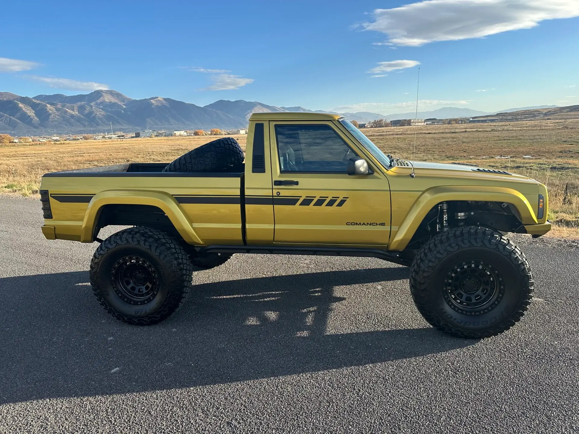 LS-Powered 1989 Jeep Comanche Pioneer Restomod