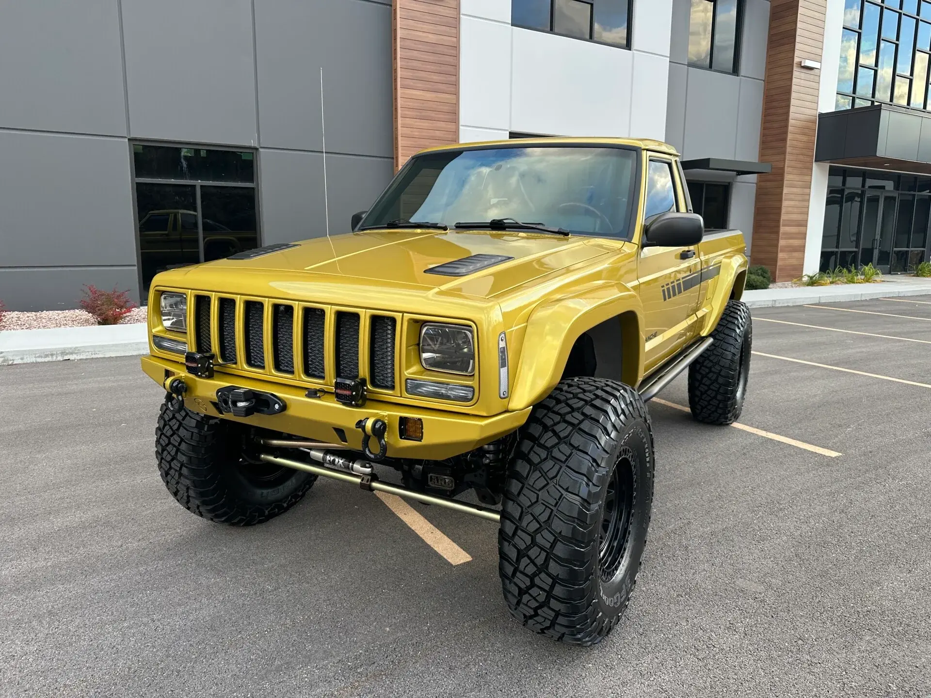 LS-Powered 1989 Jeep Comanche Pioneer Restomod