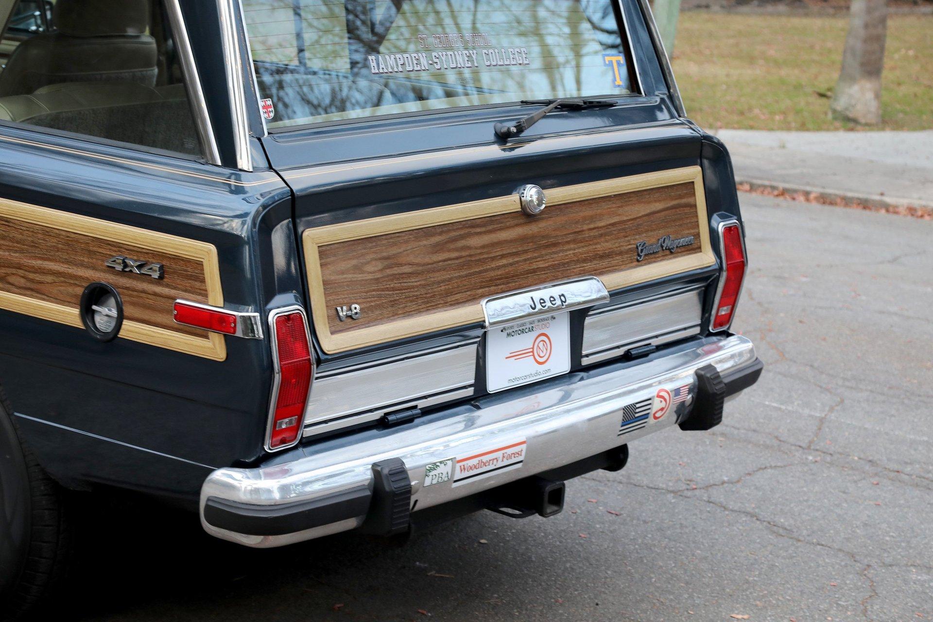 1989 Jeep Grand Wagoneer