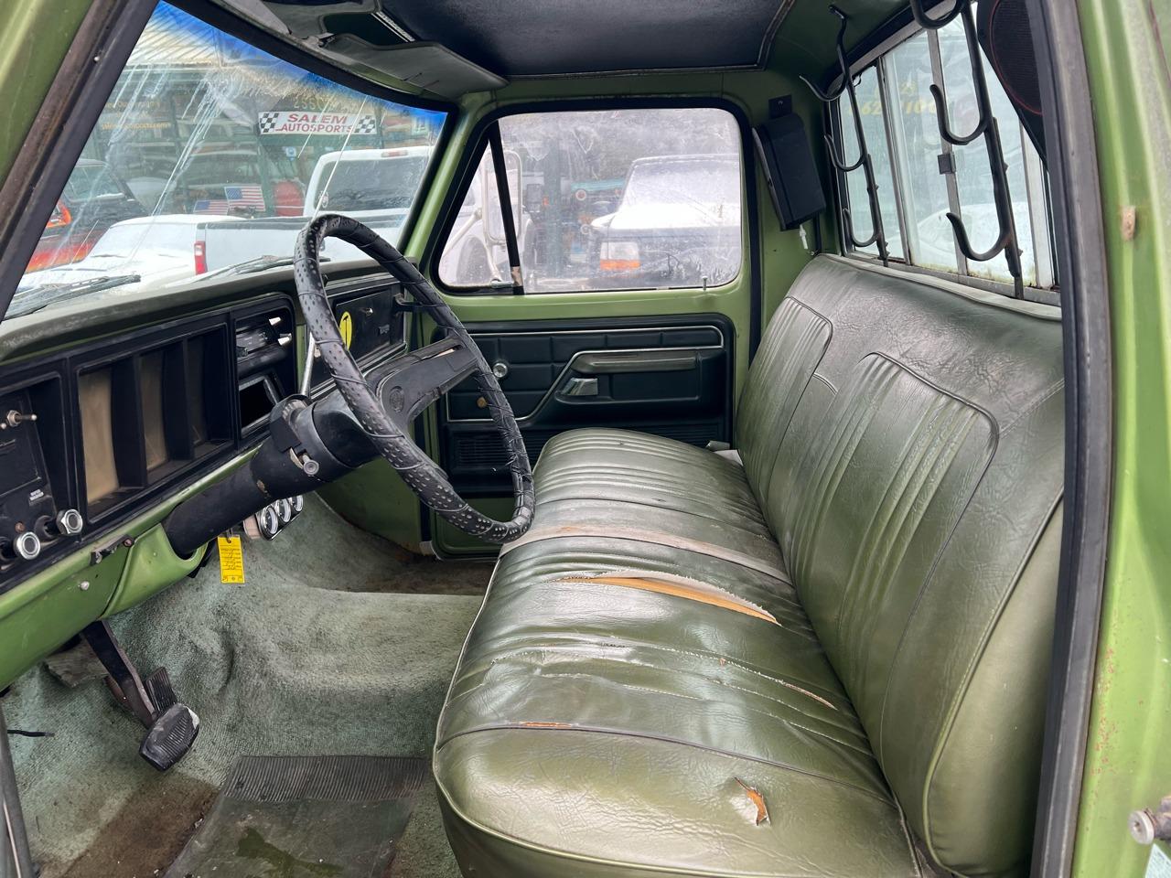 1975 Ford F-350 Ranger Camper Special