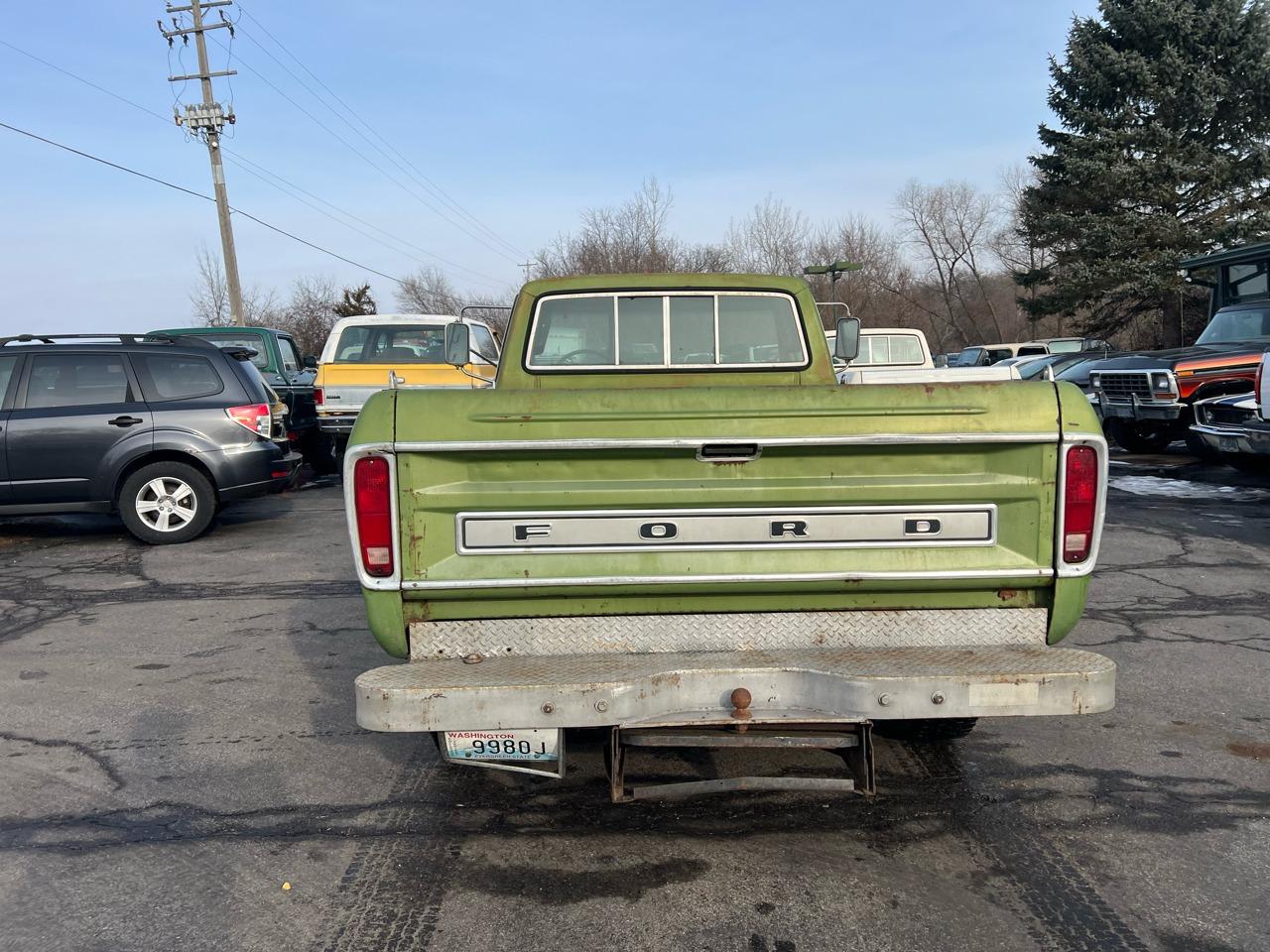 1975 Ford F-350 Ranger Camper Special - 5