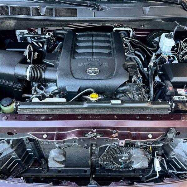 2016 Toyota Sequoia SR5