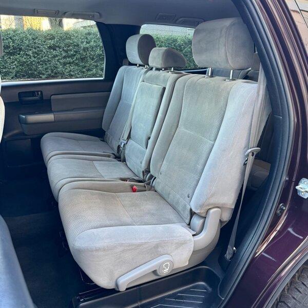 2016 Toyota Sequoia SR5