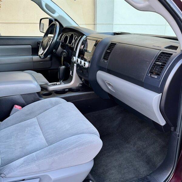 2016 Toyota Sequoia SR5