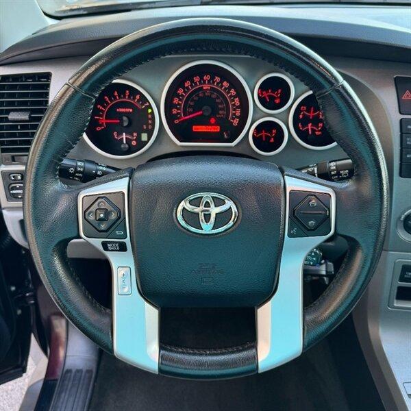 2016 Toyota Sequoia SR5