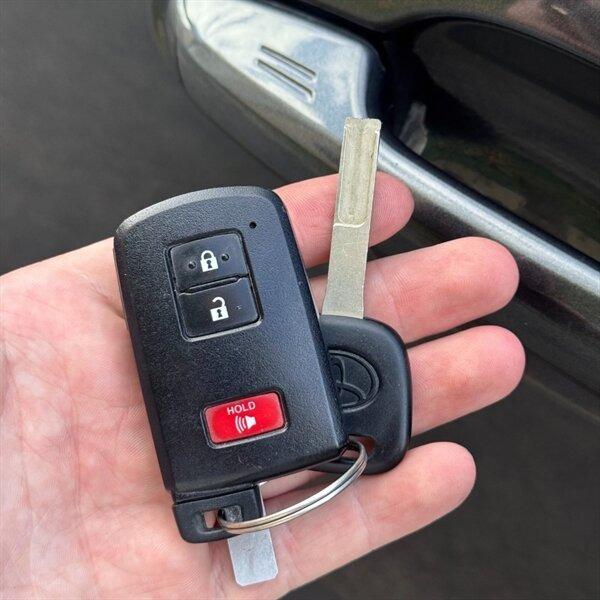 2020 Toyota Tacoma TRD Off-Road - 3