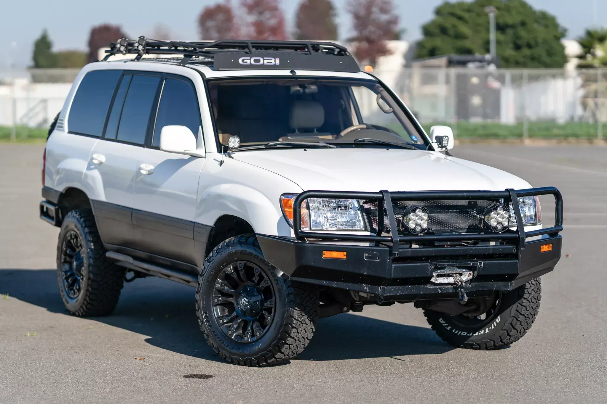 Modified 2000 Toyota Land Cruiser