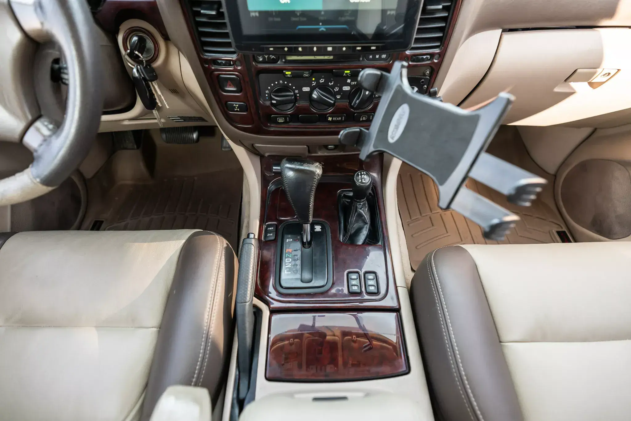 Modified 2000 Toyota Land Cruiser