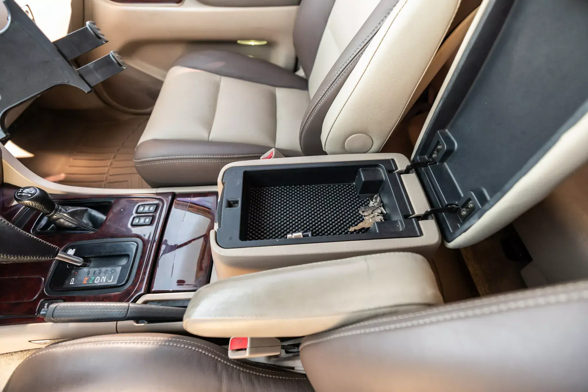 Modified 2000 Toyota Land Cruiser