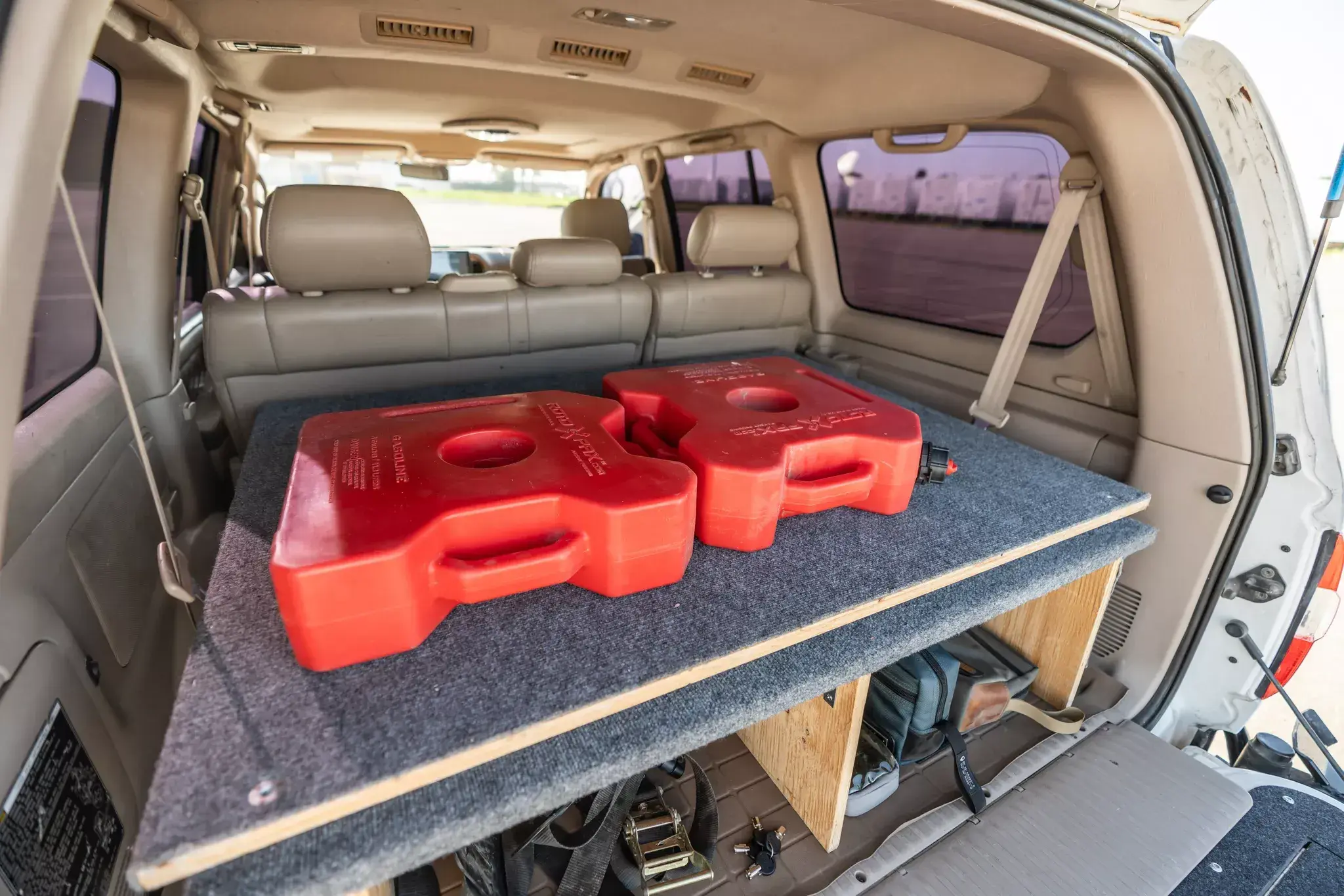 Modified 2000 Toyota Land Cruiser