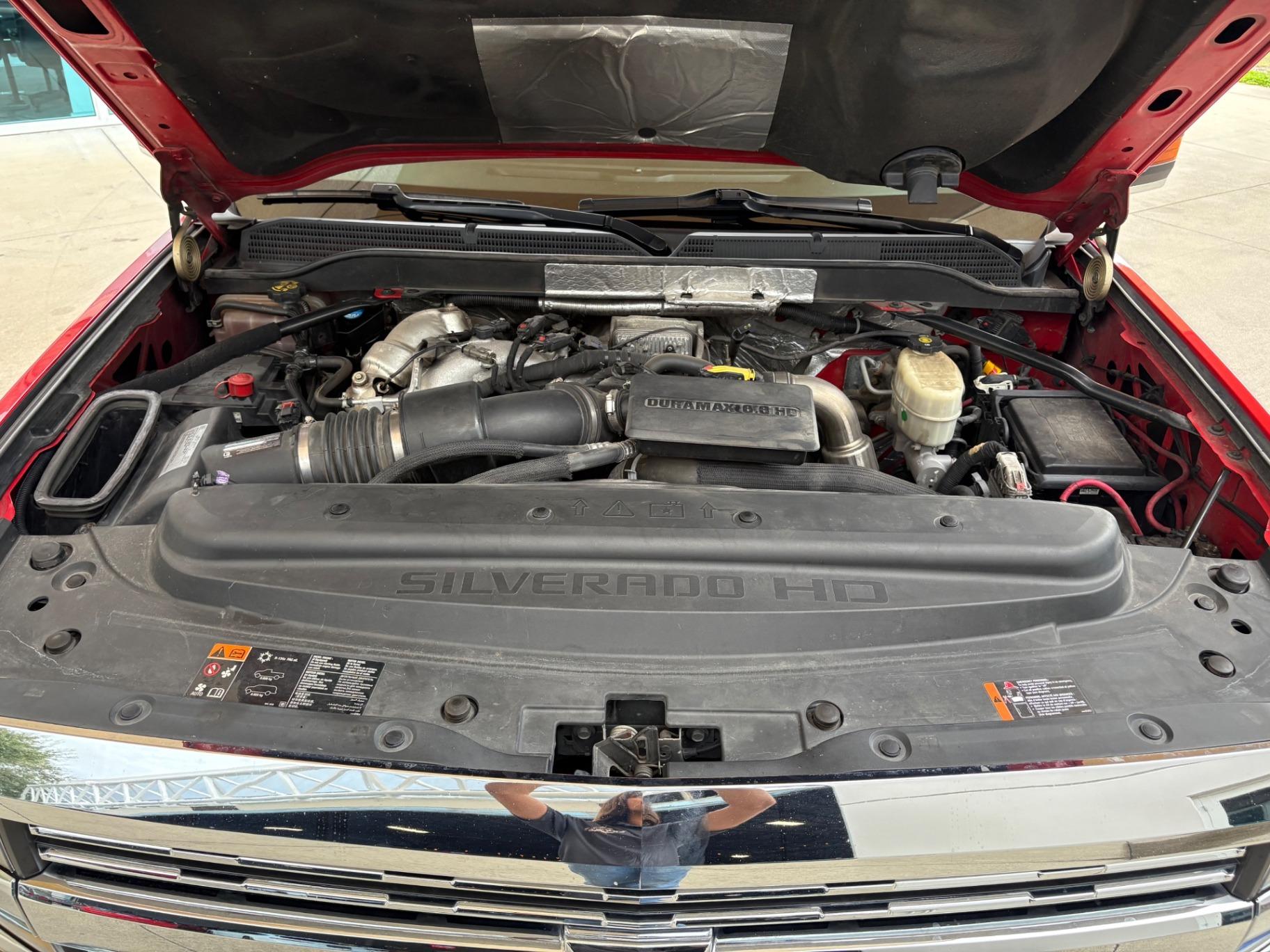 2017 Chevrolet Silverado Tow Truck