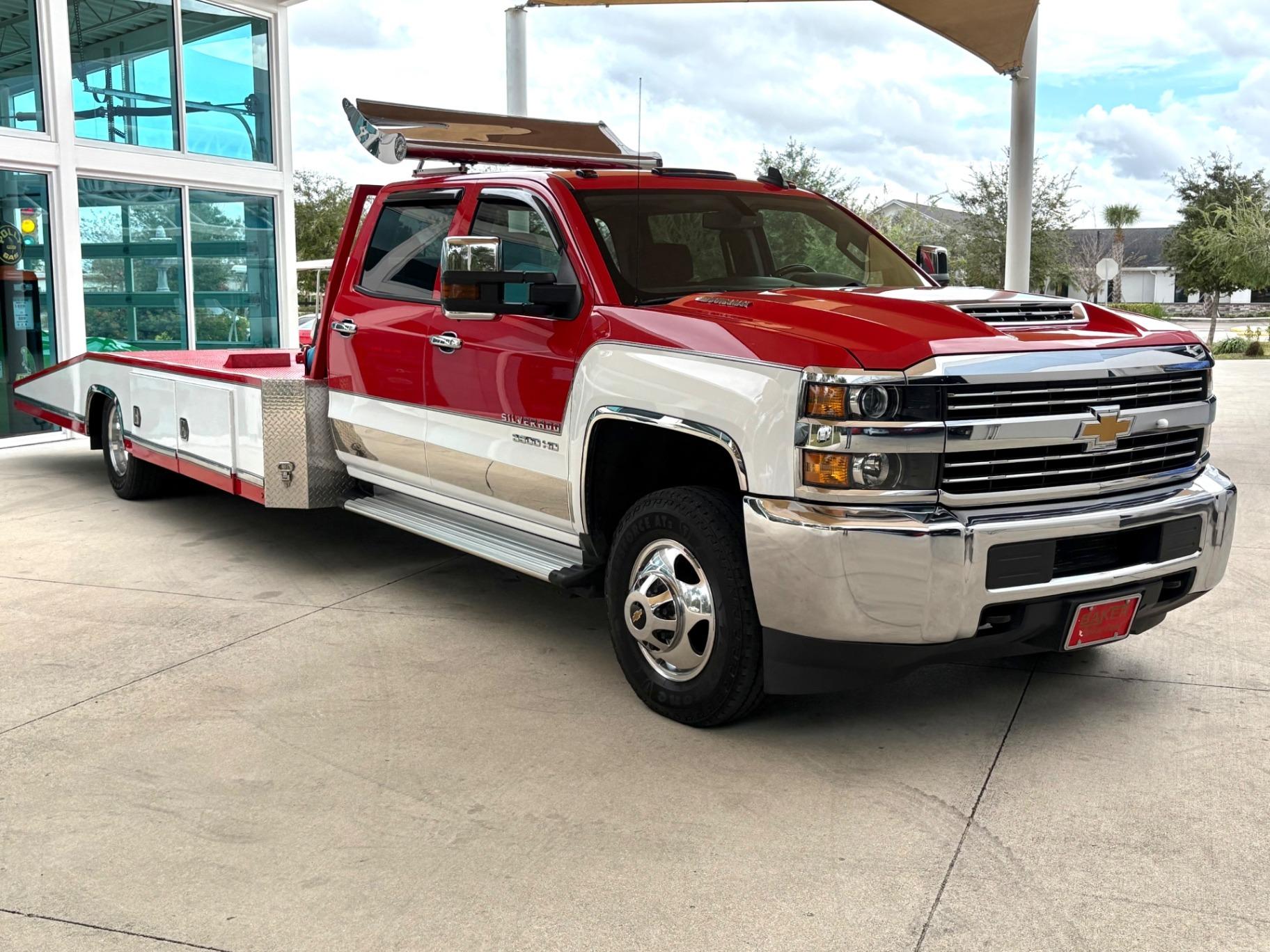2017 Chevrolet Silverado Tow Truck