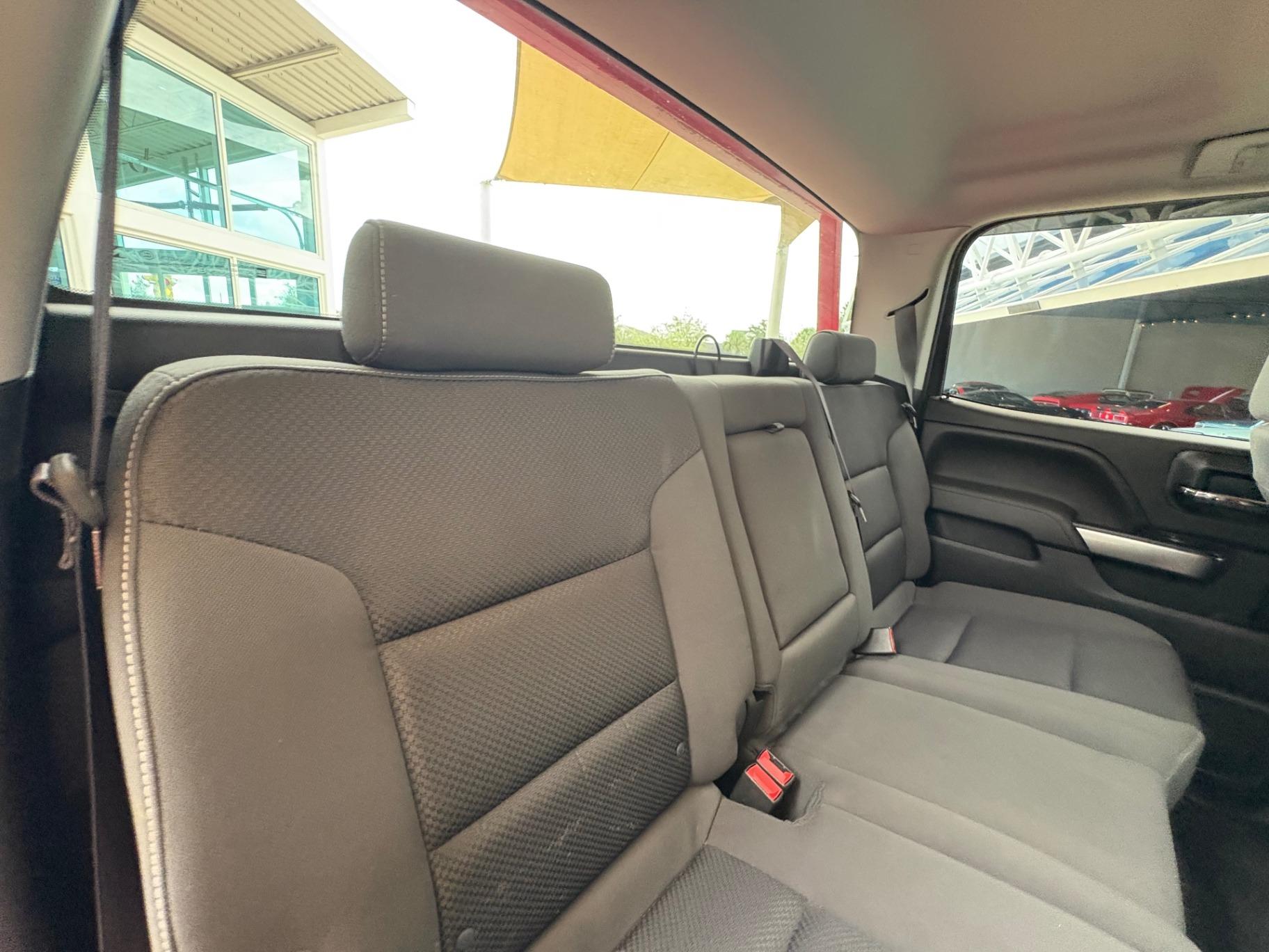 2017 Chevrolet Silverado Tow Truck