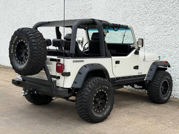 1987 Jeep Wrangler YJ - 5