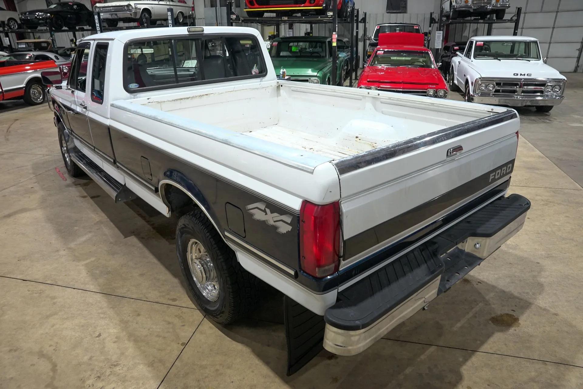 1993 Ford F-250 XLT - 4