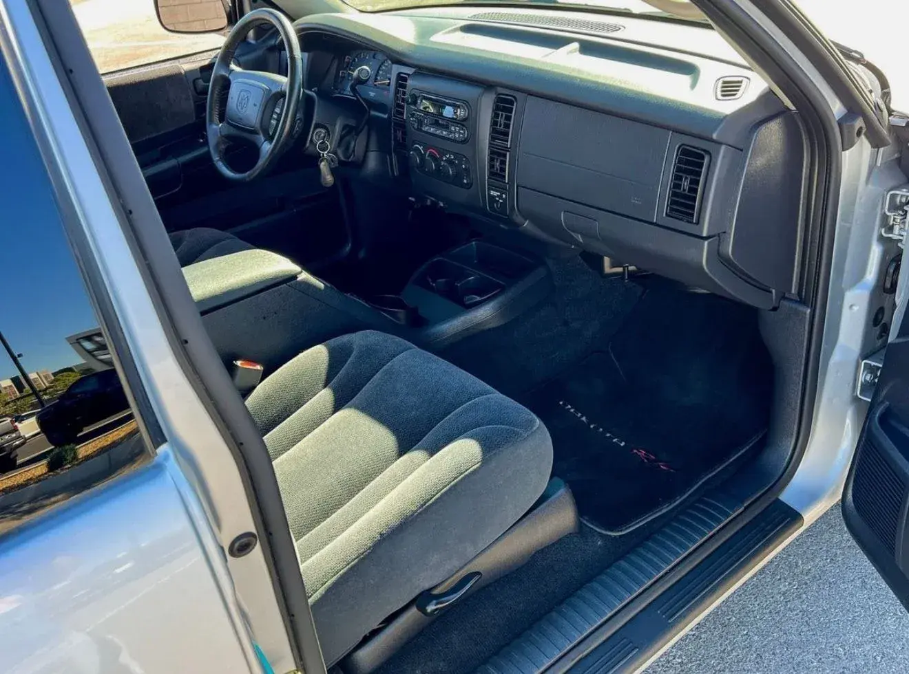 2001 Dodge Dakota Sport