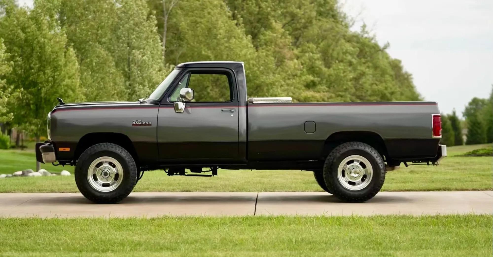 1991 Dodge W250 - 2