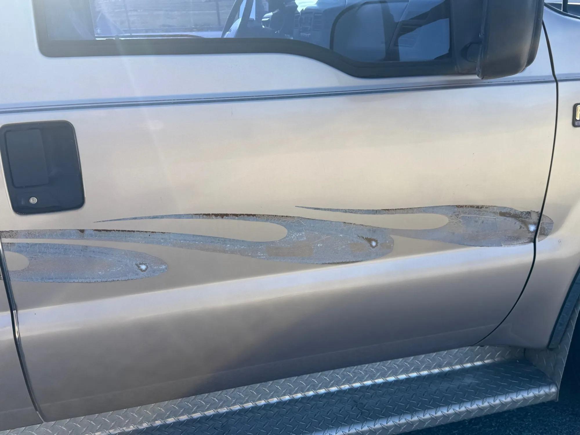 V10-Powered 1999 Ford F=350 Super Duty