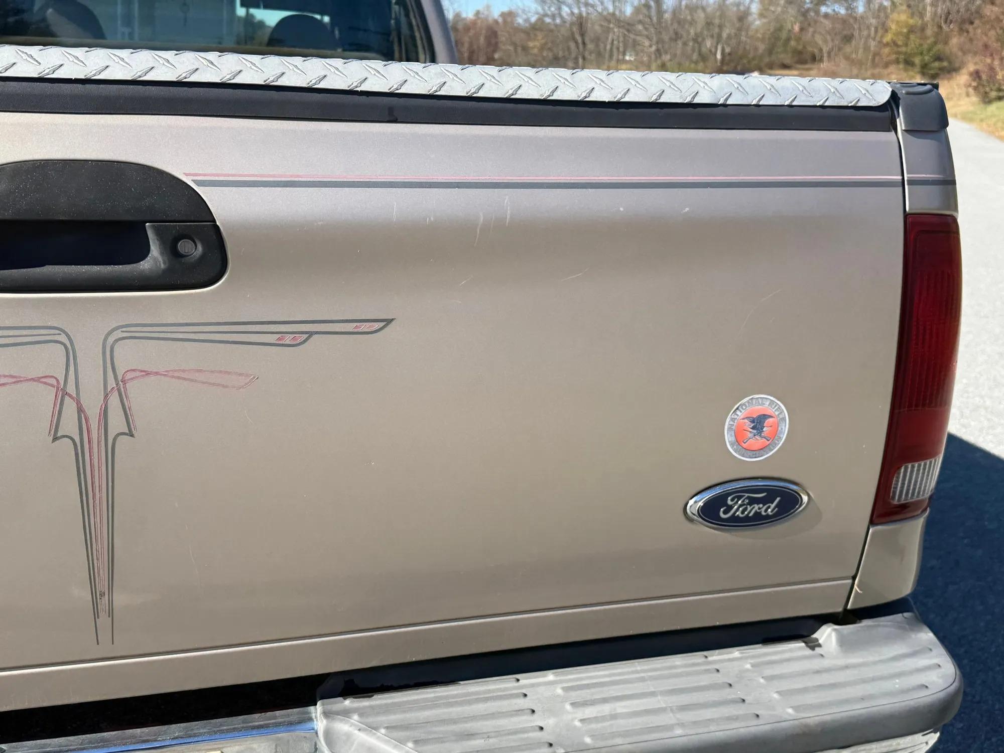 V10-Powered 1999 Ford F=350 Super Duty