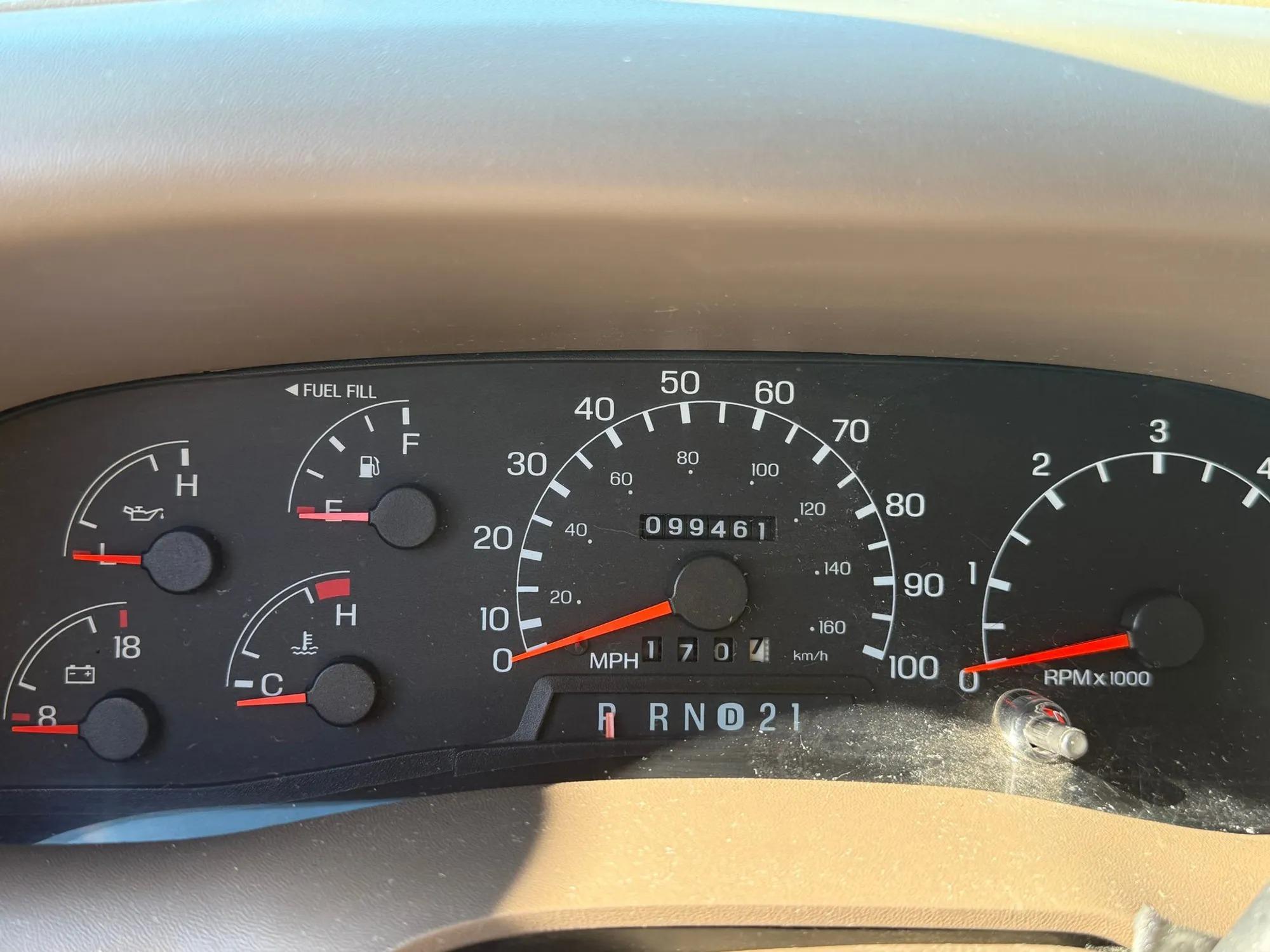 V10-Powered 1999 Ford F=350 Super Duty