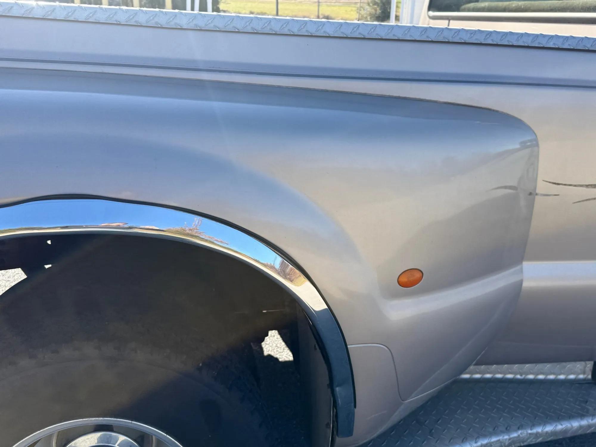 V10-Powered 1999 Ford F=350 Super Duty