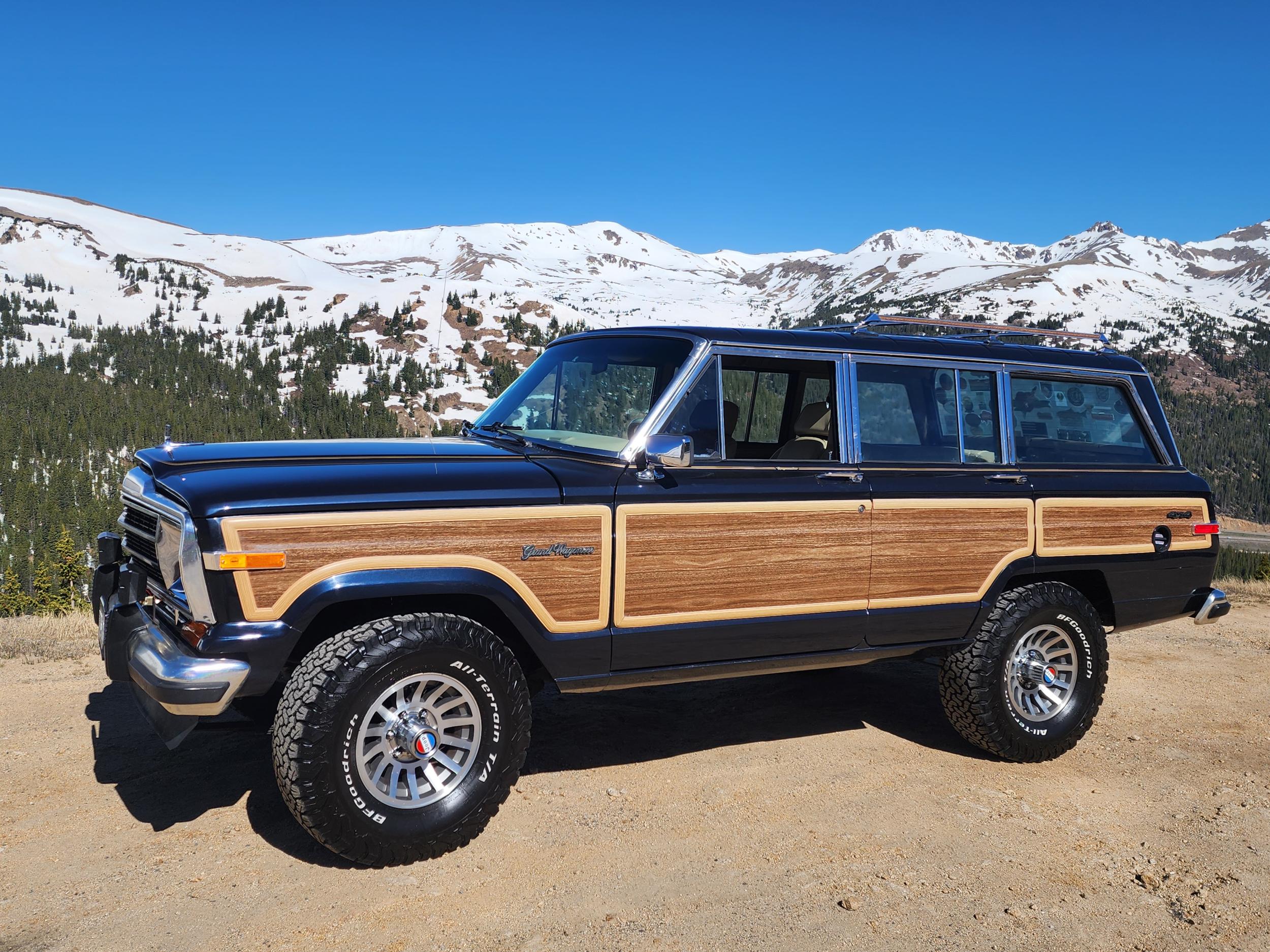  Jeep Grand Wagoneer