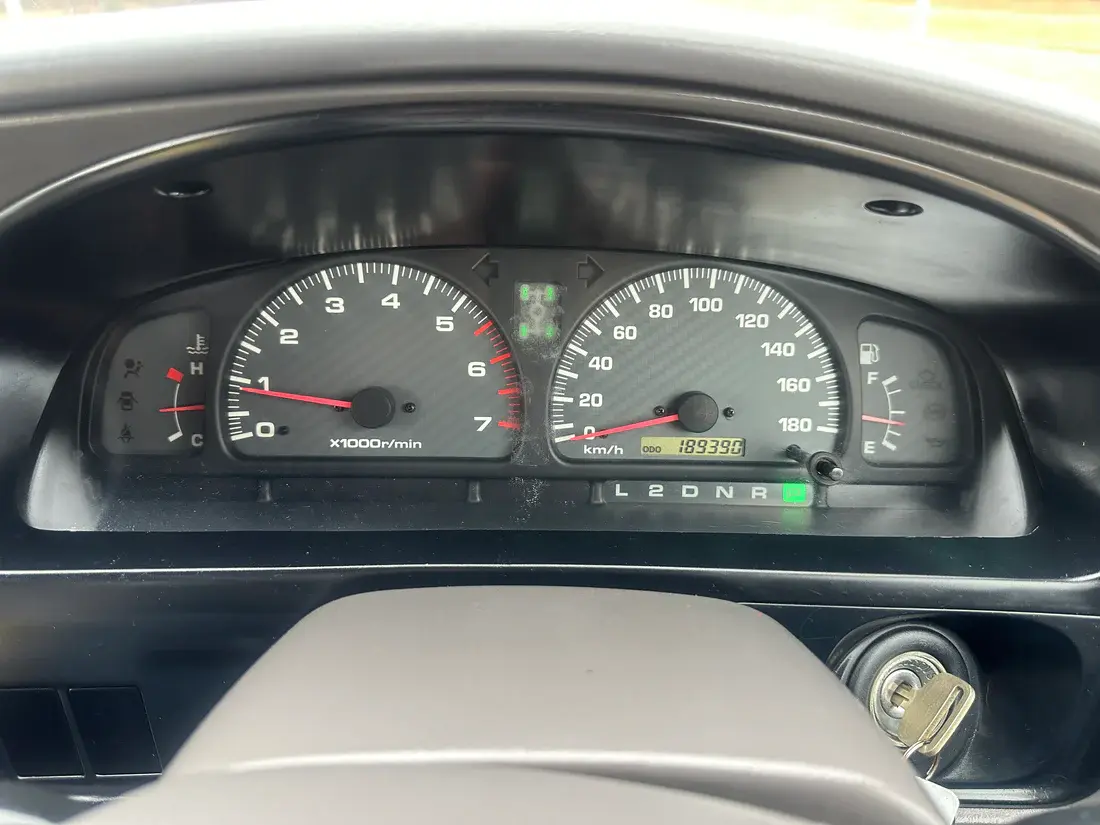 2000 Toyota Hilux Surf SSR-X