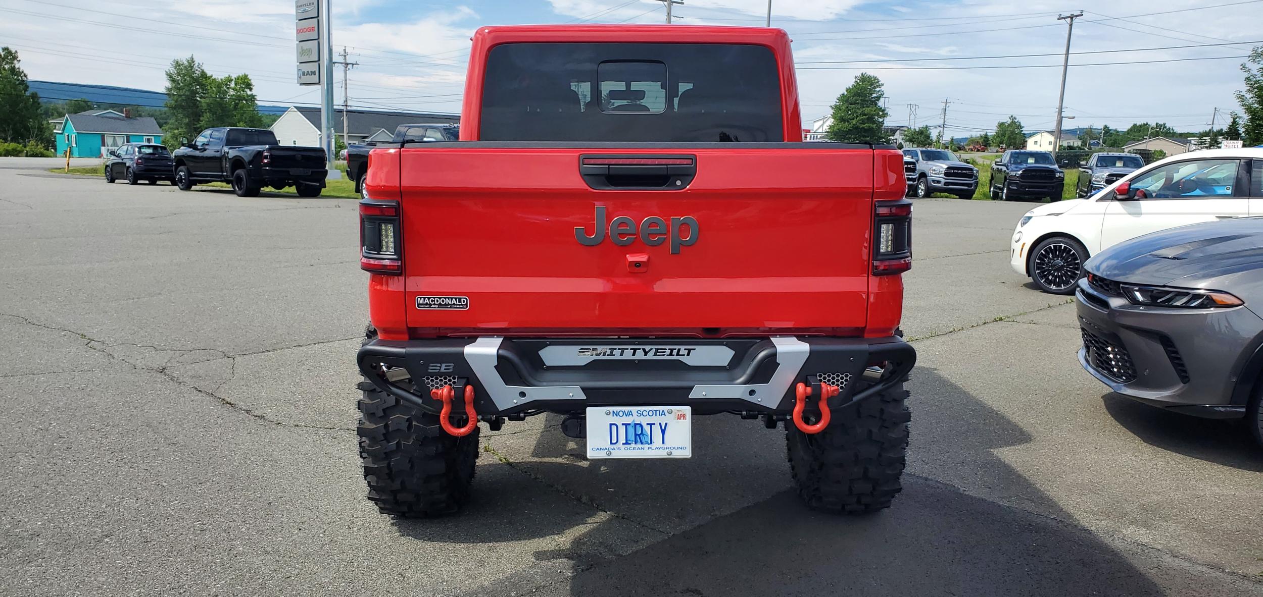 2023 Jeep Gladiator Mojave 4×4 - 2