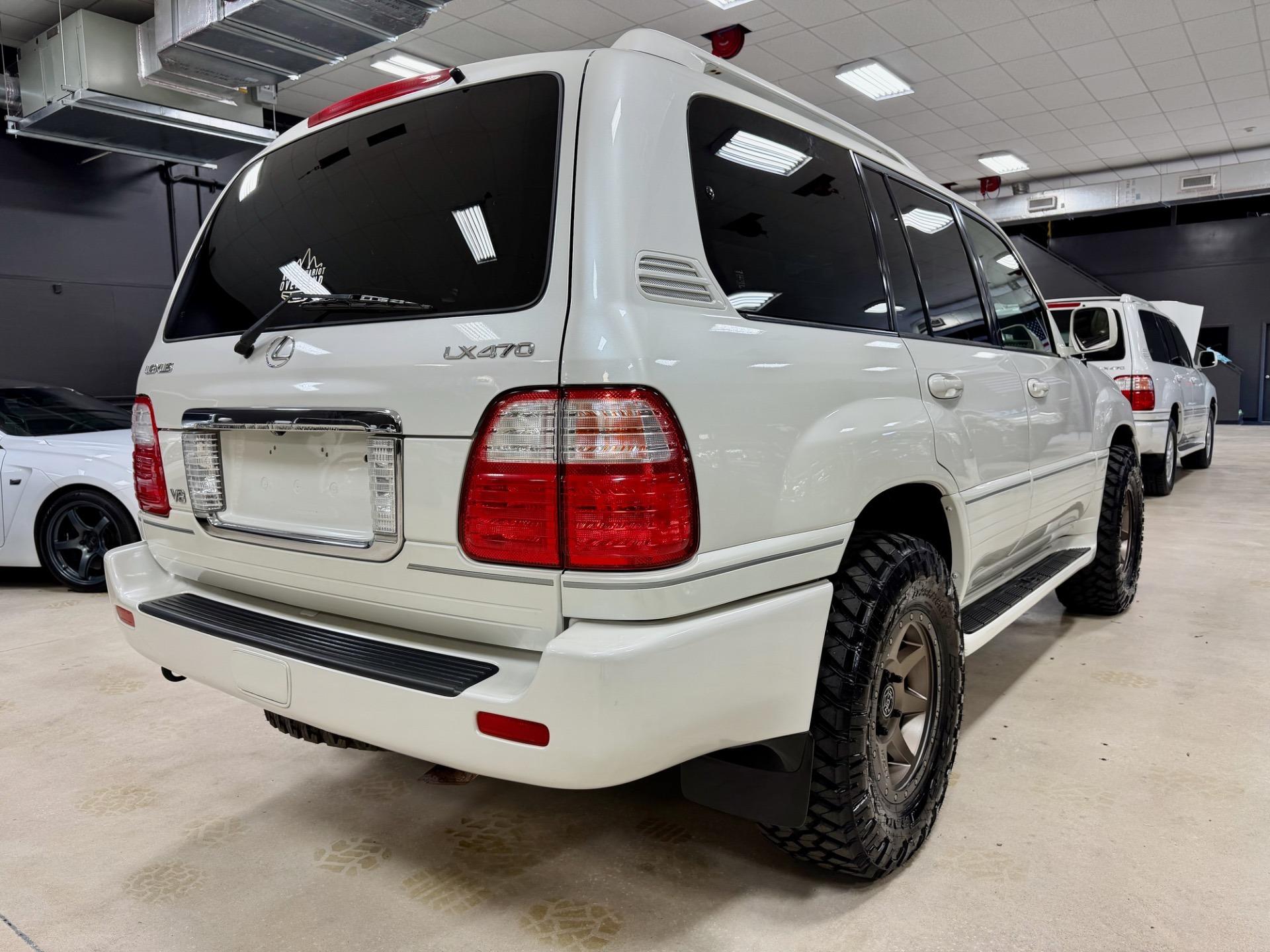 2004 Lexus LX 470 - 5