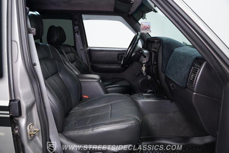 2000 Jeep Cherokee Sport 4X4