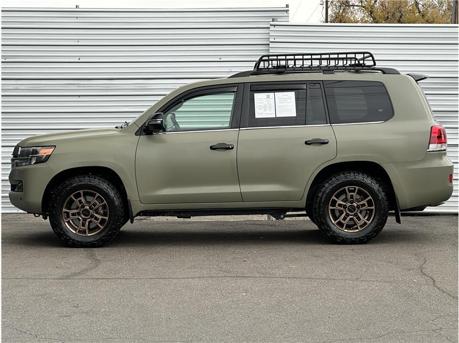 2021 Toyota Land Cruiser Heritage Edition